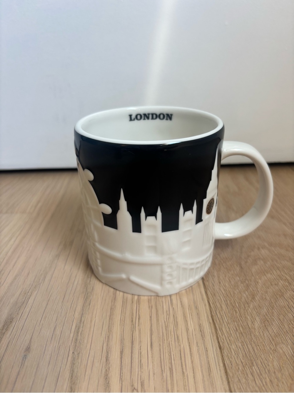 Starbucks London Skyline 3D Collector's Series 2012 16 Fl Oz